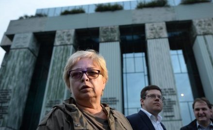 Pierwsza prezes Sądu Najwyższego Małgorzata Gersdorf przed siedzibą SN