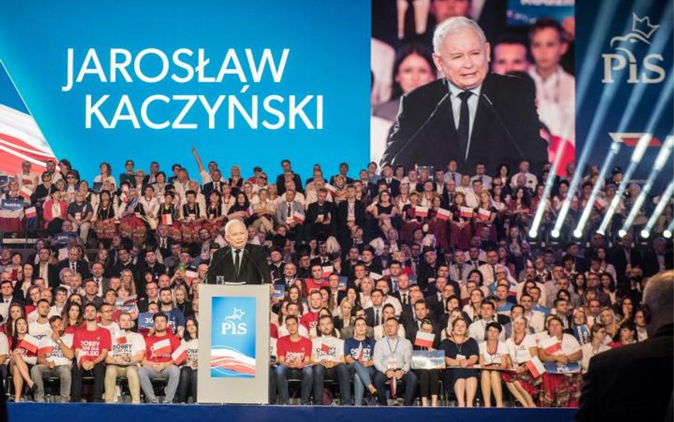 Prezes Jarosław Kaczyński uznał, że poza Kościołem katolickim jest „tylko nihilizm”