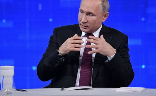 Kubek i Putin w czasie tradycyjnej telekonferencji z obywatelami Rosji