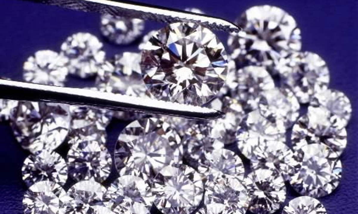 Największym Afrykańskim Producentem Diamentów Jest Dobry diamentowy rok - rp.pl