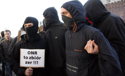 Kiedy rząd wypowie wojnę bojówkom "antyfaszystowskim"?