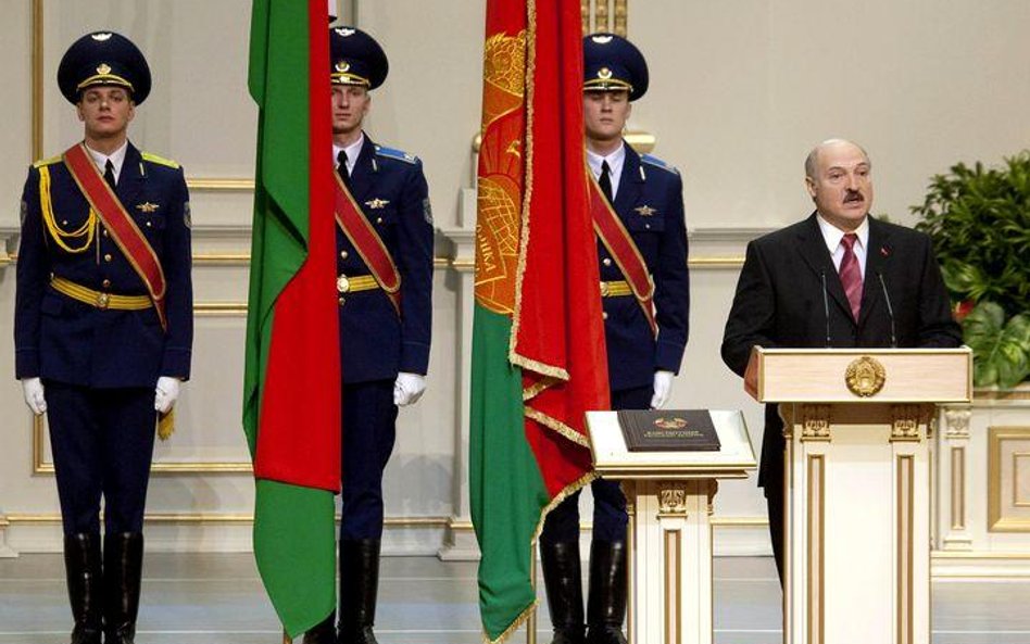 Aleksander Łukaszenko na swoim zaprzysiężeniu