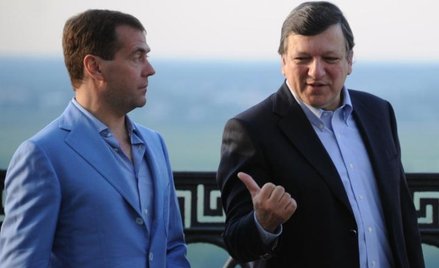 Prezydent Rosji Dmitrij Miedwiediew i szef Komisji Europejskiej Jose Manuel Barroso
