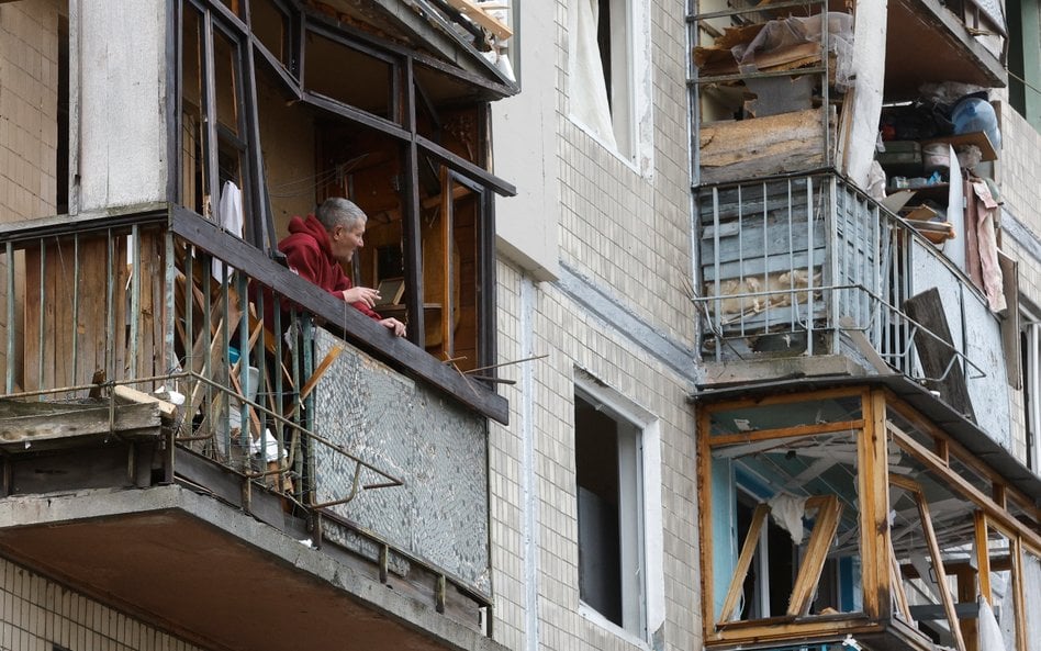 Blok w Kijowie po ataku rosyjskich rakiet