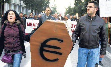 Ekonomiści coraz bardziej przychylają się do poglądu, że wyjście ze strefy euro Grecji po prostu się