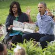 Michelle i Barack Obama uczestniczący w akcji czytania dzieciom, Waszyngton, marzec 2016.