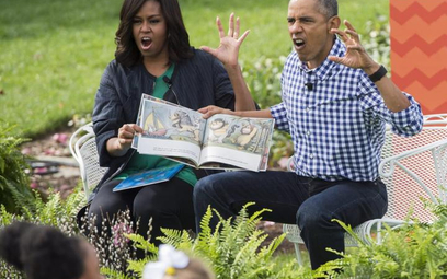 Michelle i Barack Obama uczestniczący w akcji czytania dzieciom, Waszyngton, marzec 2016.