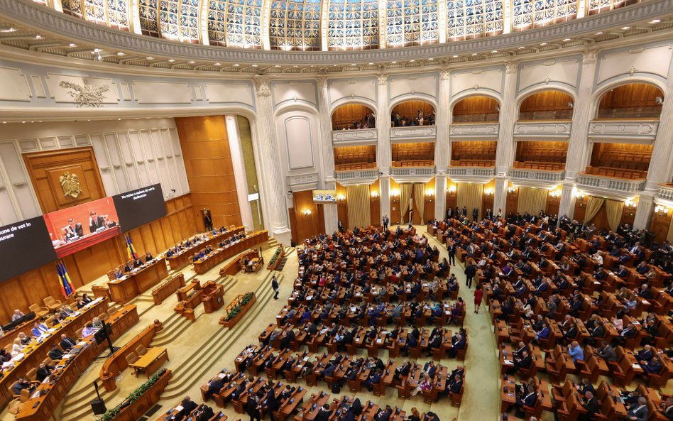 Rumuński parlament przegłosował wotum nieufności wobec rządu