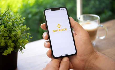 Szturm na największą giełdę Binance zaszkodził bitcoinowi