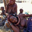 Kobiety Himba wstydzą się pokazywać kostki, nie piersi