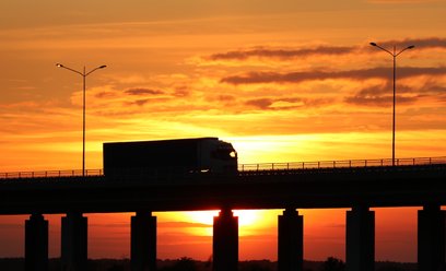 Usługi transgraniczne pod presją zacieśniania regulacji migracyjnych