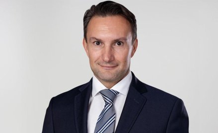 Twarzą polityki mieszkaniowej rządu jest od sierpnia br. Tomasz Lewandowski, wiceminister rozwoju i 