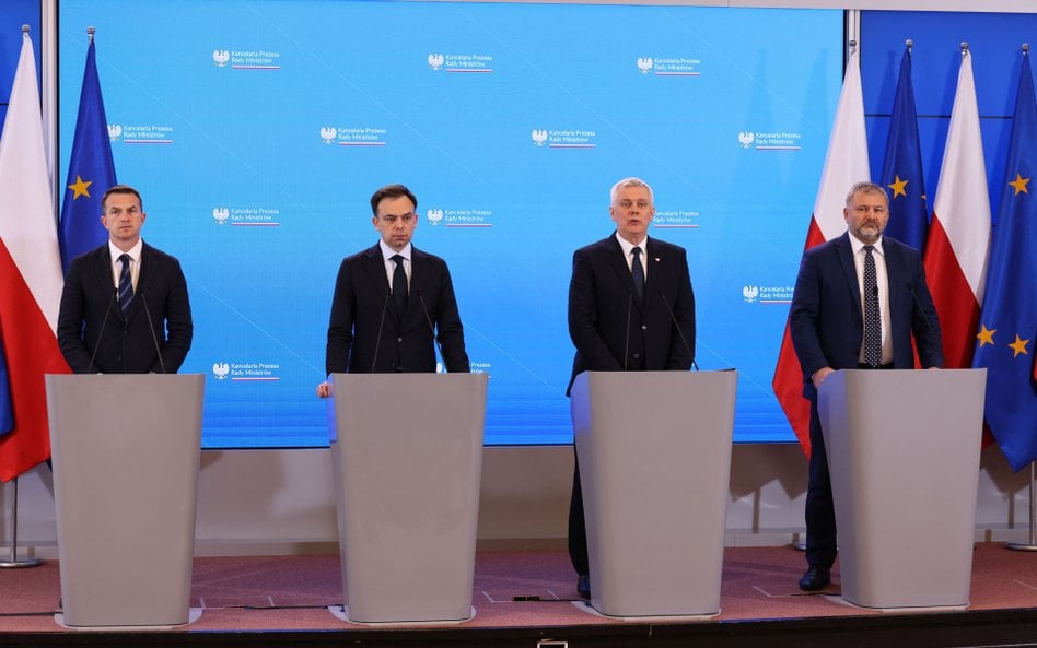 Konferencja prasowa członków rządu