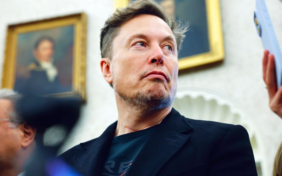 Elon Musk zarzuca Apple, że bawi się w politykę i dyskryminuje jego aplikacje