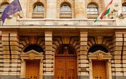 Węgierski bank centralny obciął stopy o 75 pb