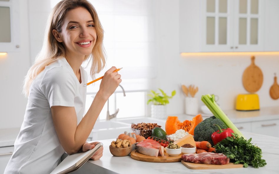 Badanie: Dieta keto szczególnie korzystnie pomaga w otyłości