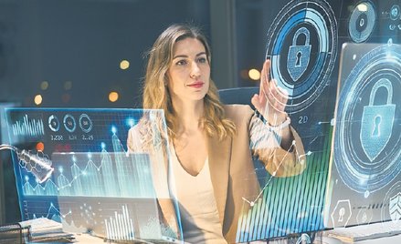 Od lat toczy się wojna hybrydowa na wielu polach, Polska odczuwa ją m.in. w cyberprzestrzeni