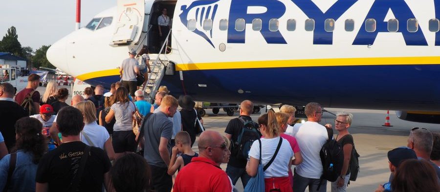Wszyscy pasażerowie Ryanaira muszą mieć cyfrowe karty pokładowe. Czy na pewno?