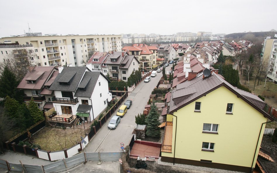 Gminy podnoszą podatek od domów i mieszkań, zanim zrobi to rząd