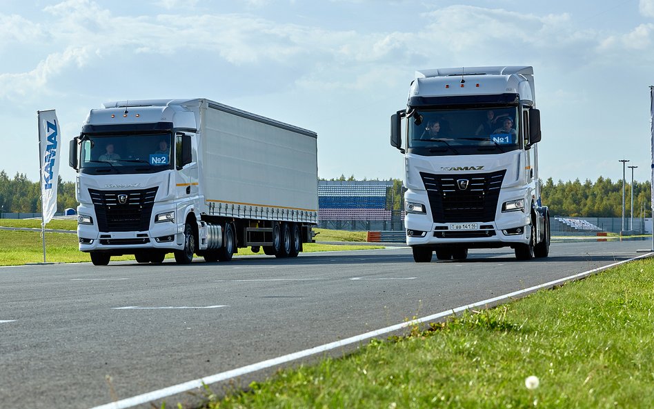 Rosyjskie autonomiczne ciężarówki wyjeżdżają na autostradę