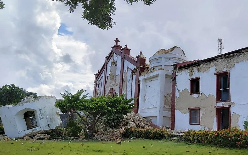 Seria wstrząsów na Filipinach. Nie żyje osiem osób