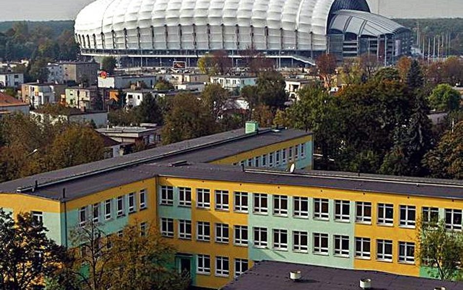 Poznań: bloki koło stadionu Lecha nie są zagrożone