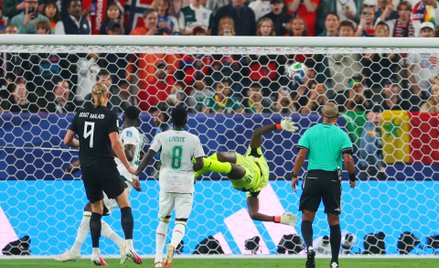 Erling Haaland strzela trzeciego gola dla Norwegii