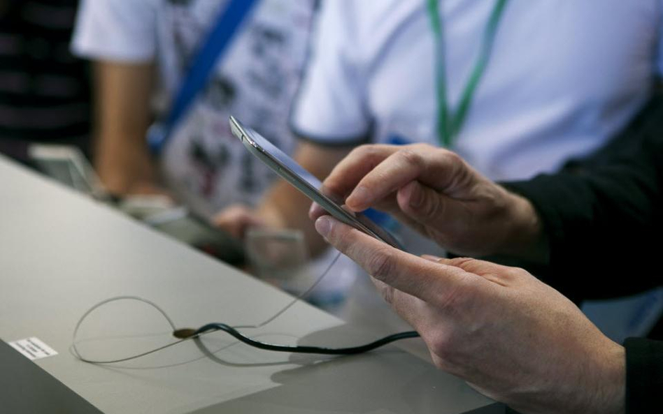 Smartfony sprzedają się na pniu