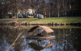 Tratwy rozmieszczono w kilkunastu lokalizacjach, m.in. na Kanale Piaseczyńskim oraz na zbiornikach w
