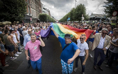 Rzecznicy wspierają imprezę LGBT