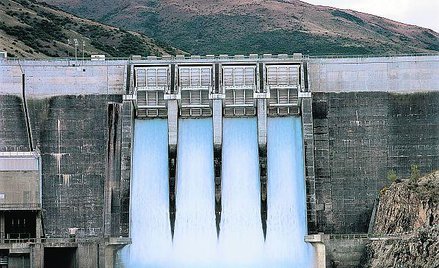 Acciona, hiszpański inwestor Mostostalu Warszawa, ma na swoim koncie m.in. 19 wybudowanych niewielki