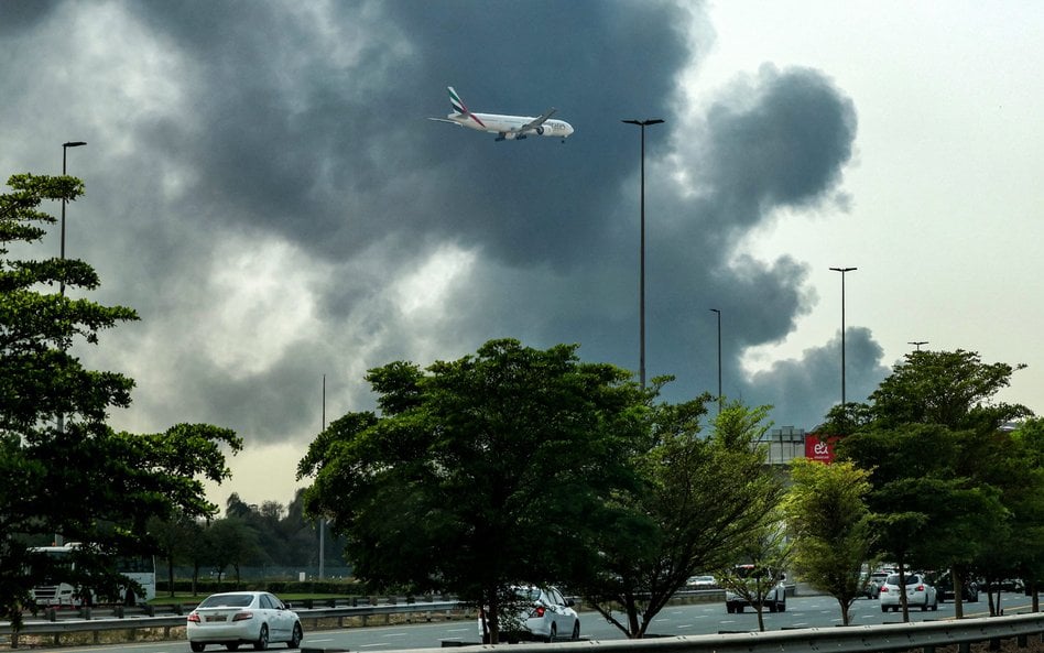 Touroperatorzy starają się znaleźć alternatywę dla Dubaju, będącego hubem przesiadkowym na Daleki Ws