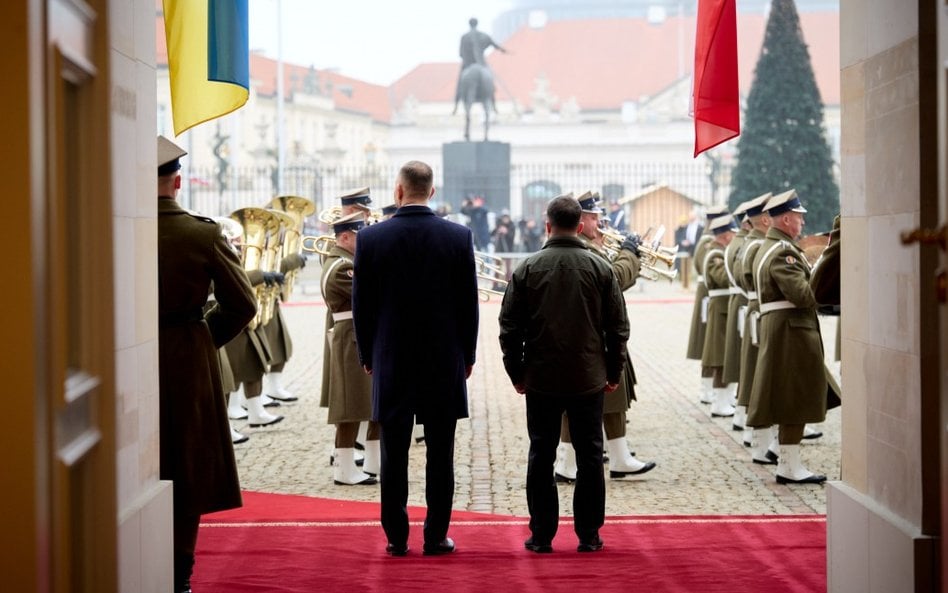 Karol Nawrocki i Wołodymyr Zełenski podczas wizyty prezydenta Ukrainy w Warszawie w grudniu 2025 r.