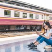 El transporte y los hoteles son los más caros entre los gastos de vacaciones.  Así que tomémonos tu tiempo y vámonos