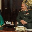 Haftar pozwany za zbrodnie wojenne. Rodziny ofiar chcą miliarda dolarów