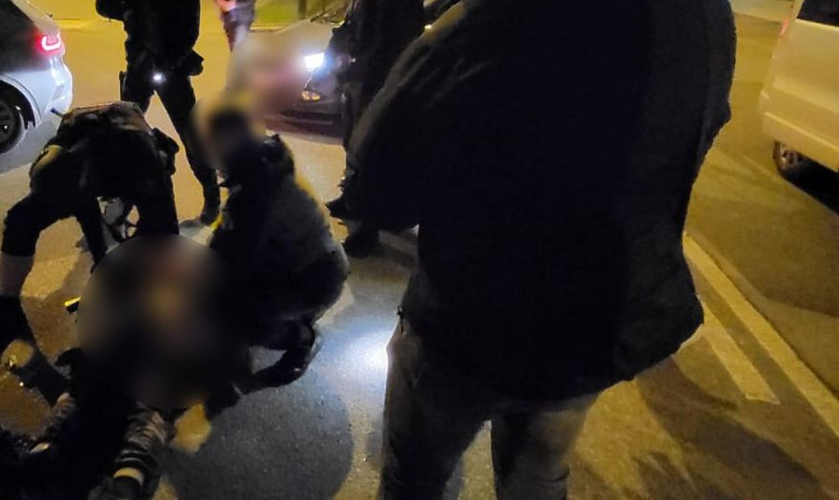 Łódź. Policja zatrzymała podejrzanego o podpalenie mężczyzny. Sprawca trzeźwieje