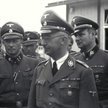 Franz Ziereis (po lewej obok Himmlera) w obozie Mauthausen
