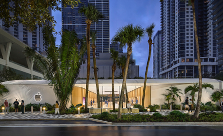 Sklep Apple Miami Worldcenter w Miami zaprojektował wewnętrzny zespół projektantów Apple’a.
