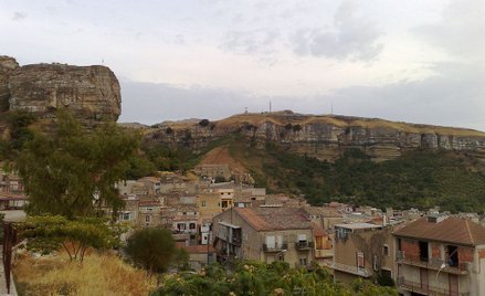 Sycylia: Biskup zakazuje członkom mafii zostawania ojcami chrzestnymi