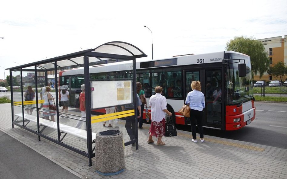 Za wypadek na przystanku odpowie gmina