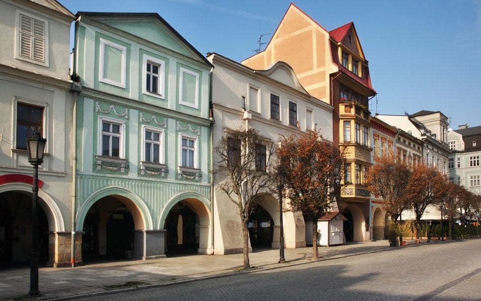 Cieszyn to jedno z niewielu miast w Polsce, w którym witryny sklepowe w centrum wyglądają podobnie