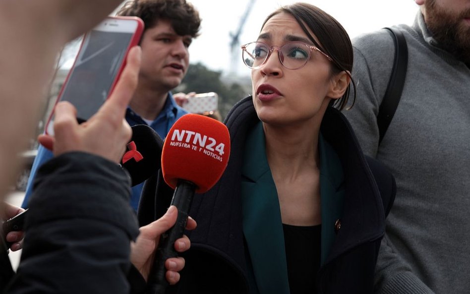 Ocasio-Cortez: Cztery czy pięć partii w USA? To by się sprawdziło