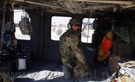 Wir w śmigłowcu MEDEVAC w czasie misji w Afganistanie