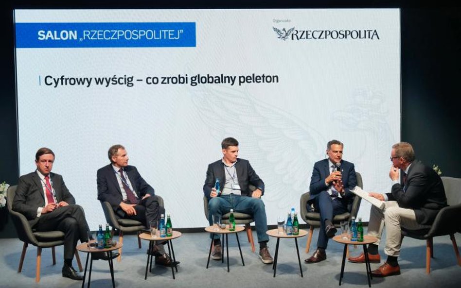 Konieczność digitalizacji dotyka po kolei wszystkich branż –przypomniano podczas dyskusji „Cyfrowy w