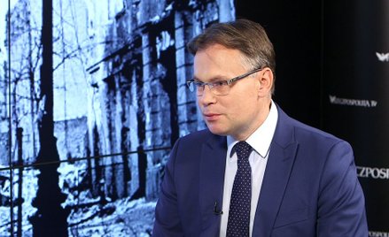 Mularczyk: Temat reparacji powinien zostać poruszony w rozmowie Morawieckiego z kanclerz Merkel