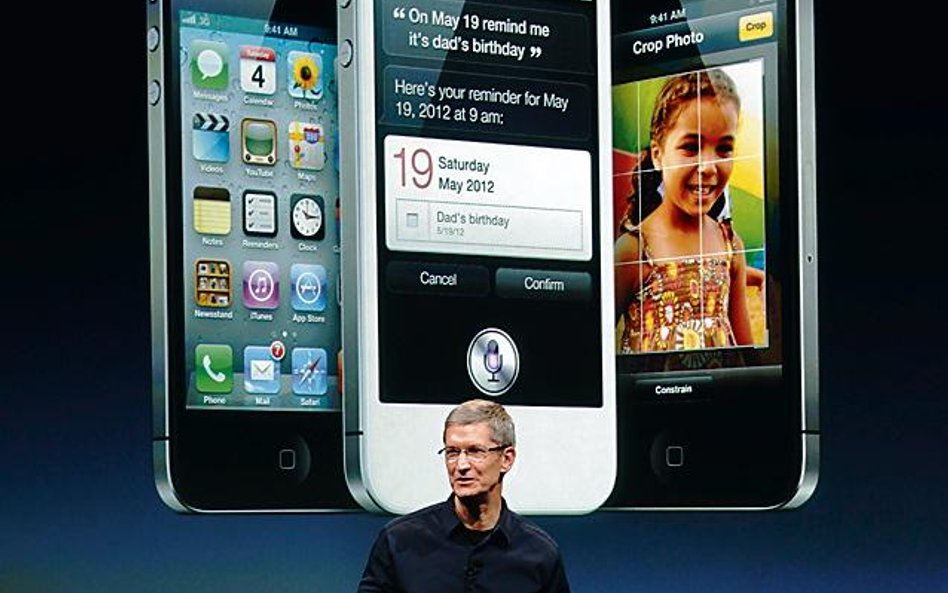 Tim Cook, szef Apple’a zaprezentował wczoraj iPhone’a 4S, najnowszy produkt firmy założonej przez St