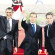 Barack Obama, Dmitrij Miedwiediew i Nicolas Sarkozy podczas szczytu G8 w Deauville w maju ubiegłego 
