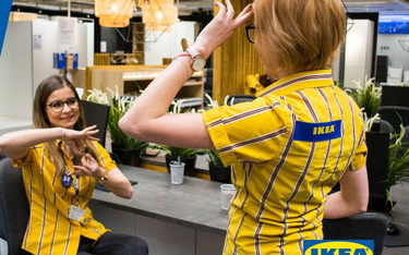 Ikea ułatwi zakupy osobom niesłyszącym. Pracownicy uczą się języka migowego