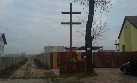 Płocki biskup apeluje o ustawianie krzyży morowych