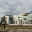 Niedokończony biurowiec na Bielanach zostanie rozebrany. Powstaną tu wielorodzinne bloki